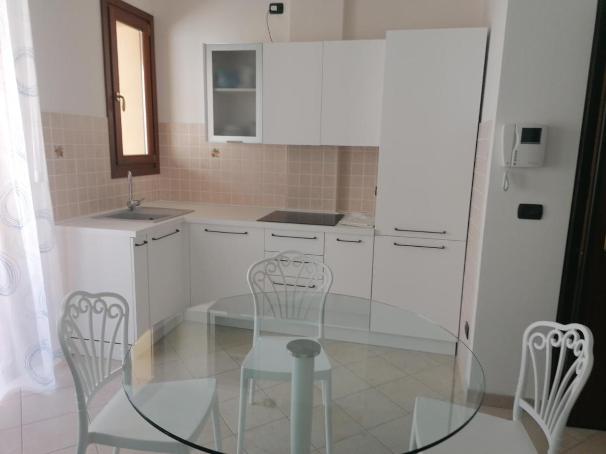 Sole Apartment Алгеро Екстериор снимка